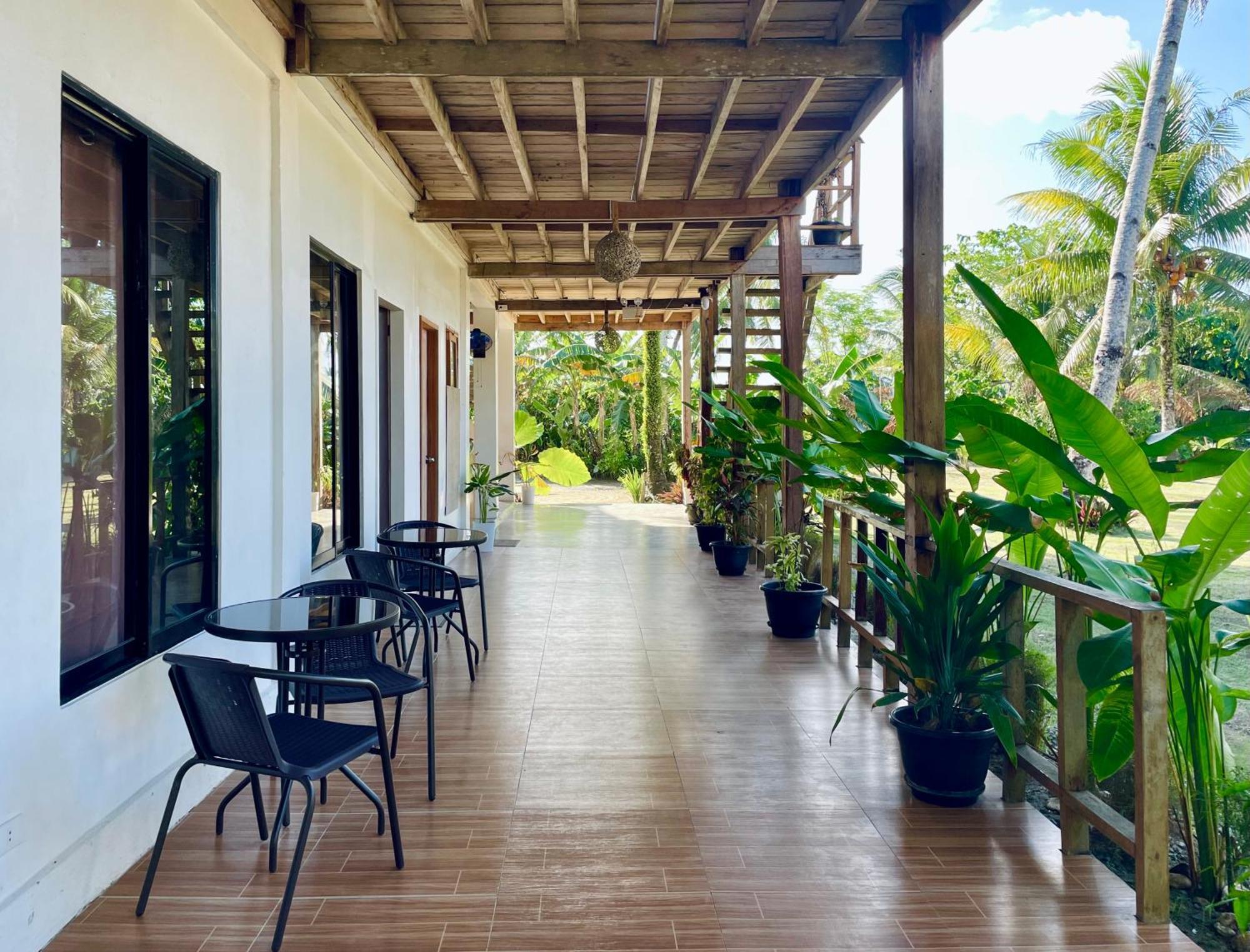Siargao Sunflower Suites General Luna  Exteriör bild
