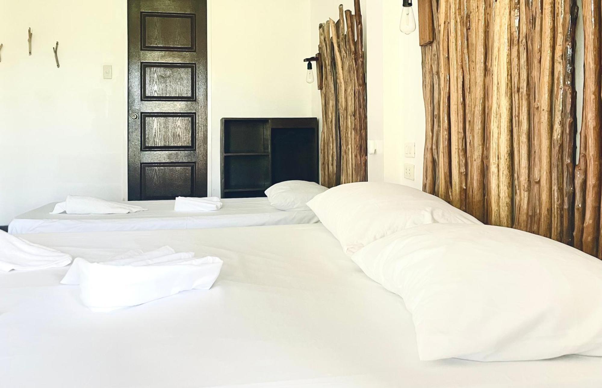Siargao Sunflower Suites General Luna  Exteriör bild