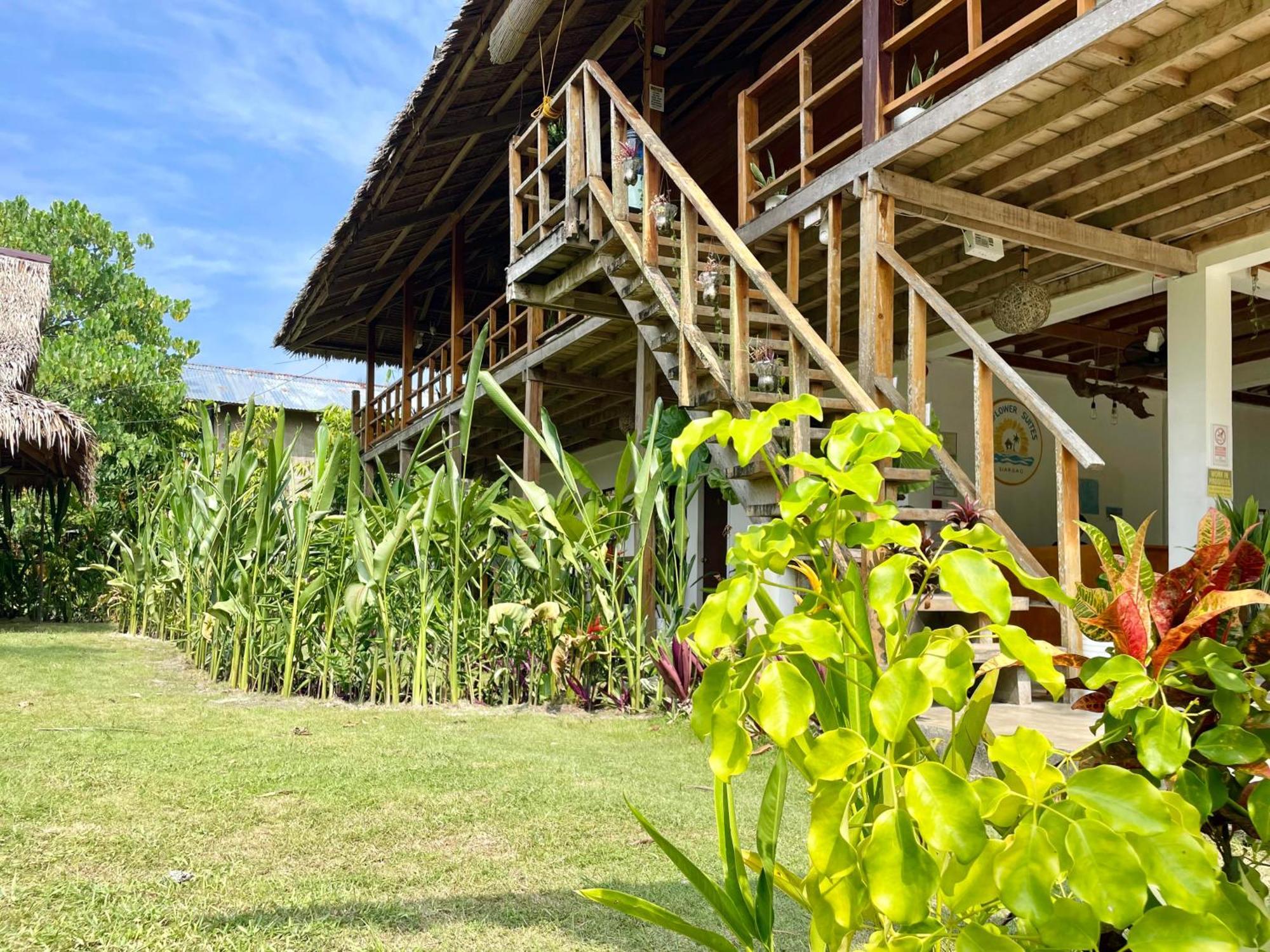 Siargao Sunflower Suites General Luna  Exteriör bild