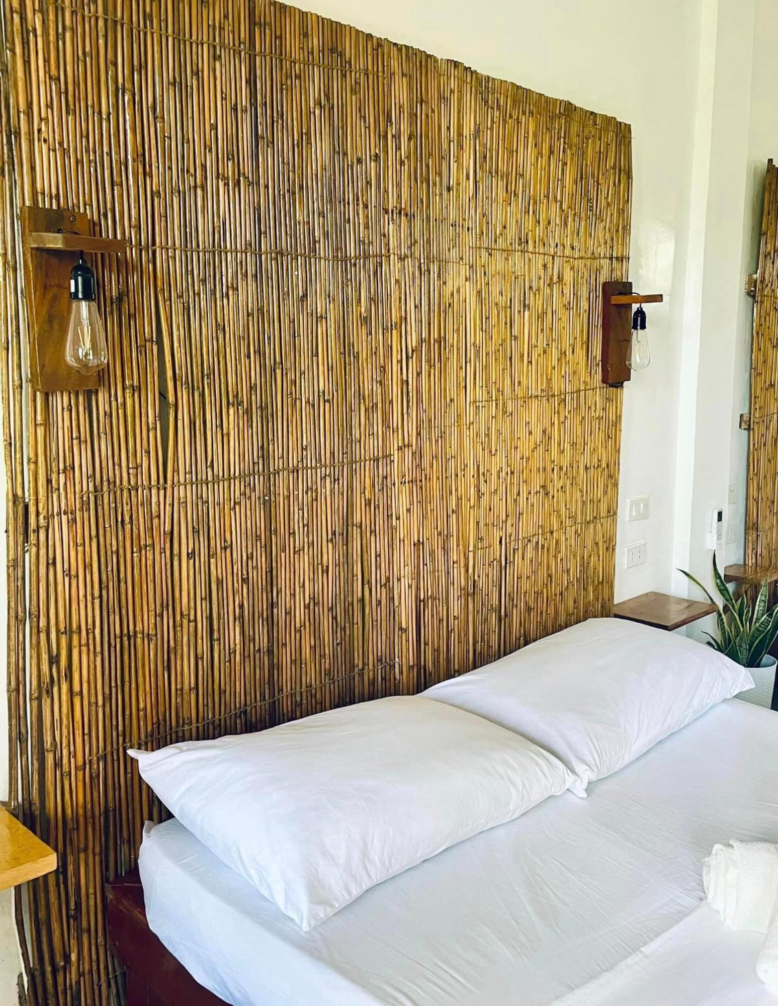 Siargao Sunflower Suites General Luna  Exteriör bild